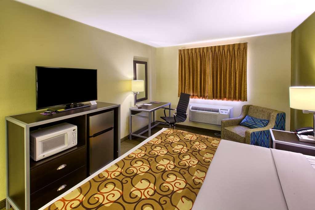 Country Hearth Inn Of Knightdale Номер фото
