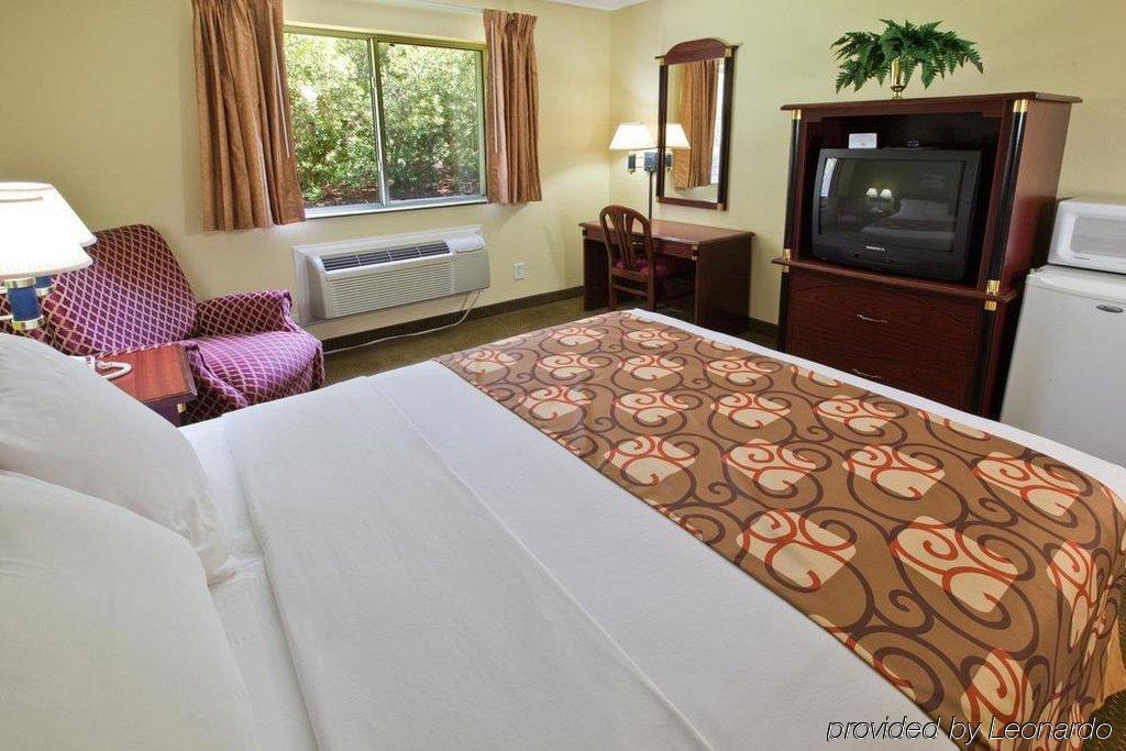 Country Hearth Inn Of Knightdale Номер фото