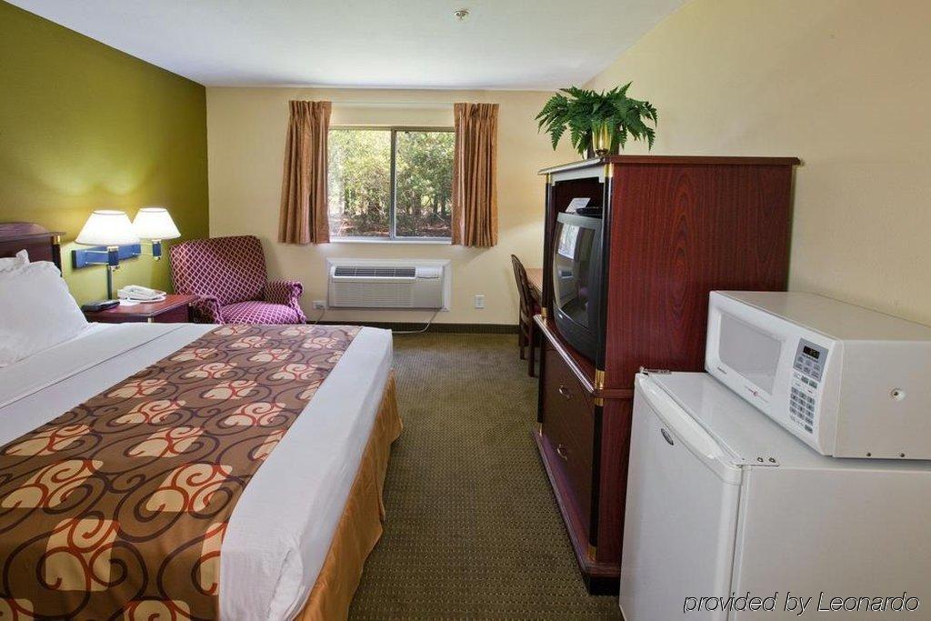 Country Hearth Inn Of Knightdale Номер фото