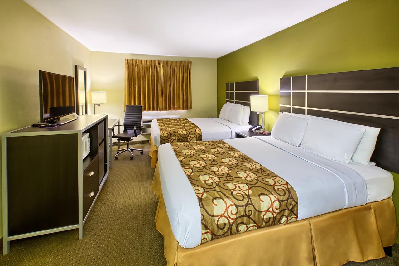 Country Hearth Inn Of Knightdale Экстерьер фото