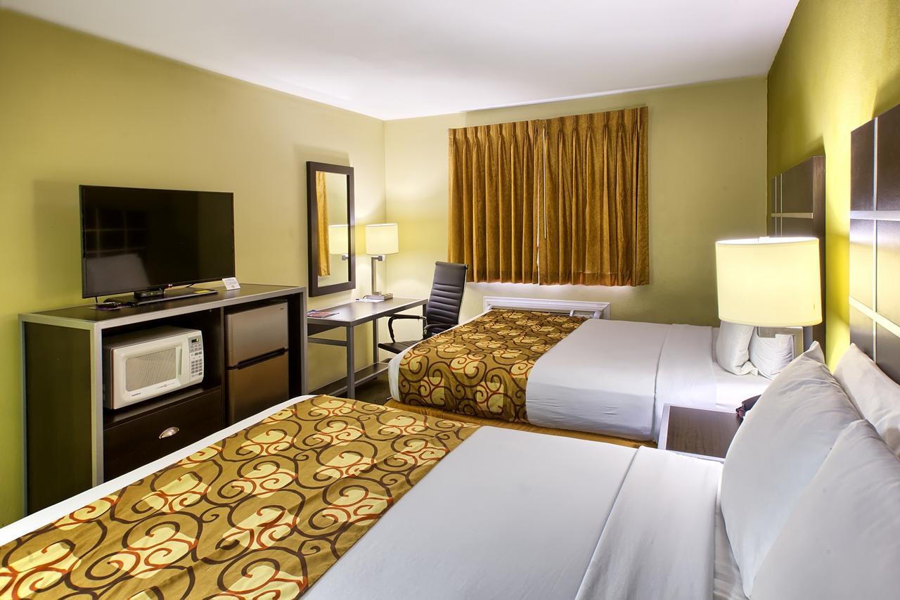 Country Hearth Inn Of Knightdale Экстерьер фото